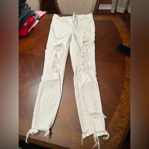 AE white jeans
